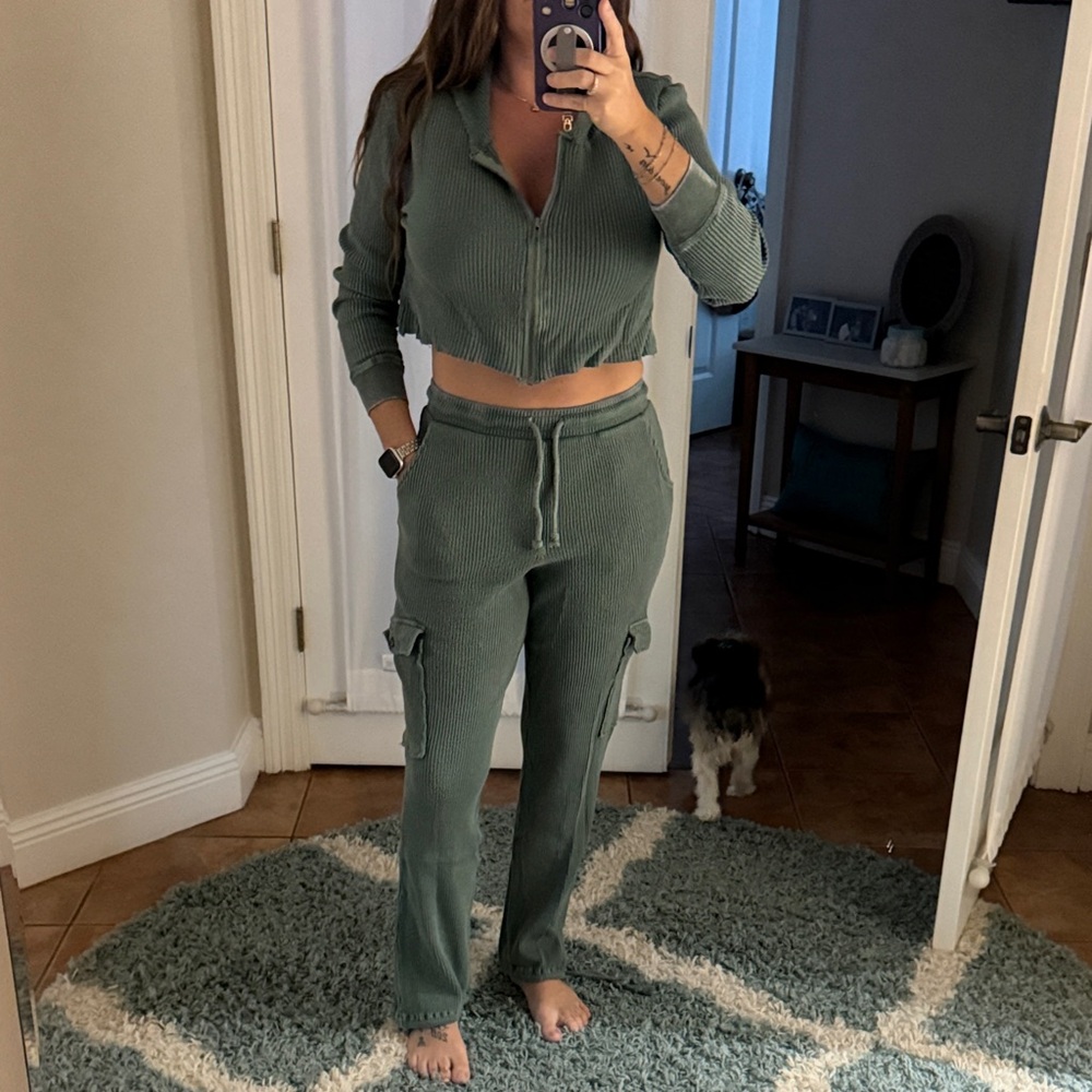 Fashion Nova Sage Green Ribbed Jogger Set